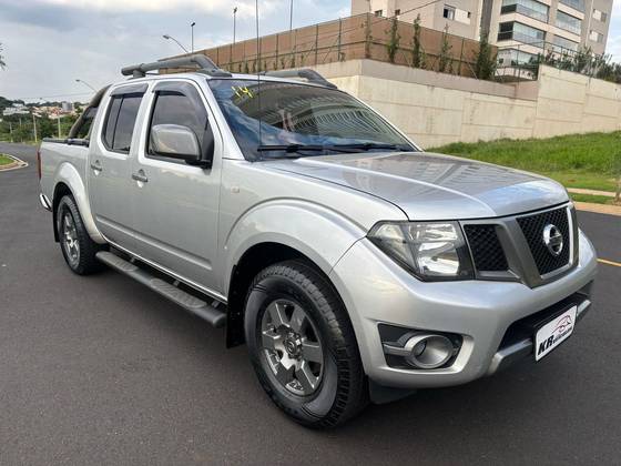 NISSAN FRONTIER 2014