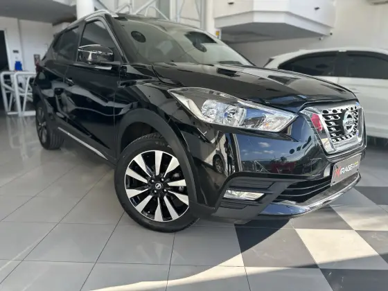 NISSAN KICKS 2017