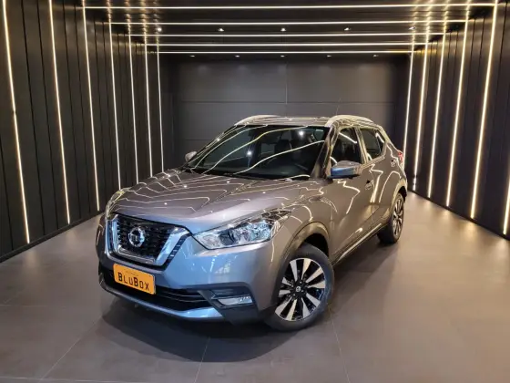 NISSAN KICKS 2017