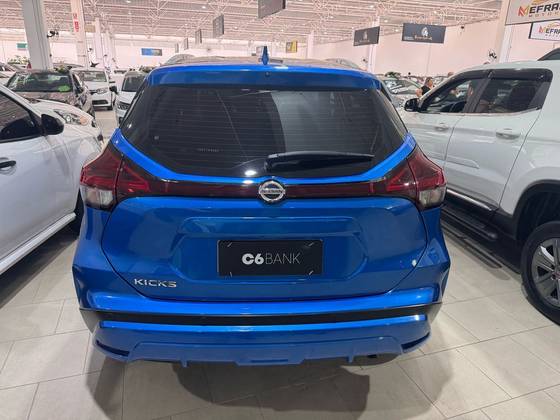 NISSAN KICKS 2022