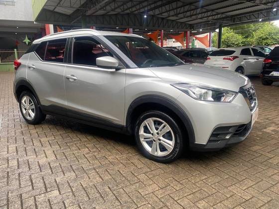 NISSAN KICKS 2018