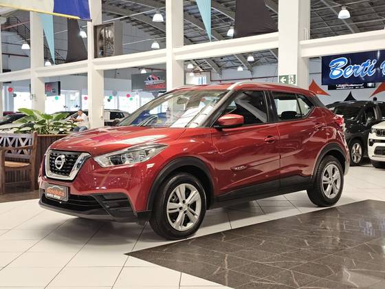 NISSAN KICKS 2018