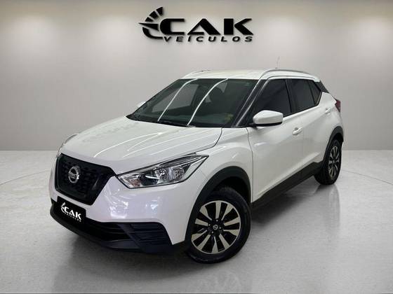 NISSAN KICKS 2020