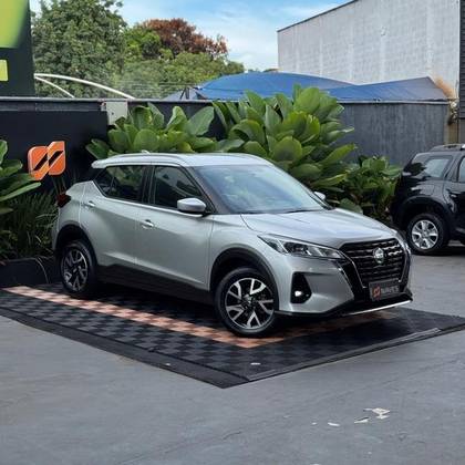 NISSAN KICKS 2022