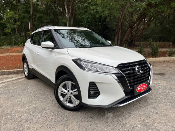 NISSAN KICKS 2022