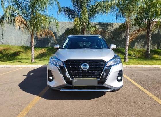 NISSAN KICKS 2022
