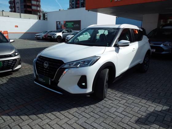 NISSAN KICKS 2024