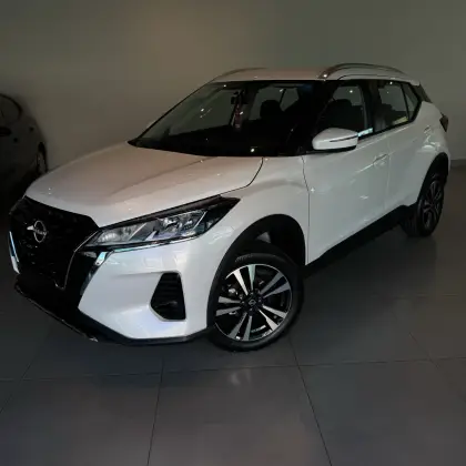 NISSAN KICKS PLAY 2025