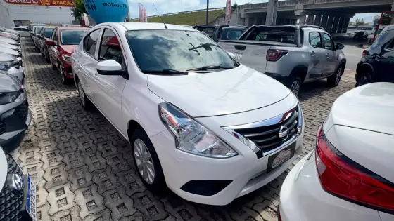 NISSAN VERSA 2020