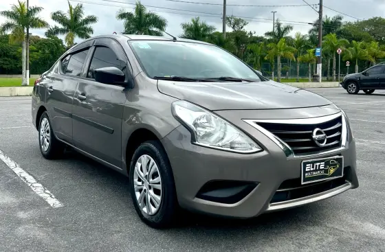 NISSAN VERSA 2020