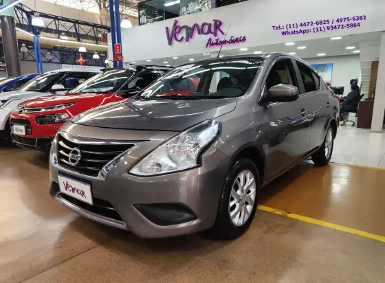 NISSAN VERSA 2017