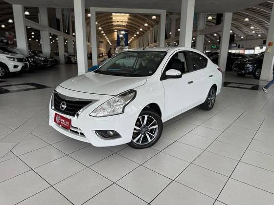 NISSAN VERSA 2018