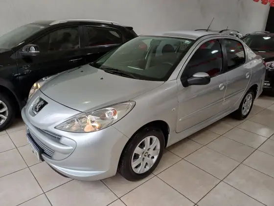 PEUGEOT 207 2012