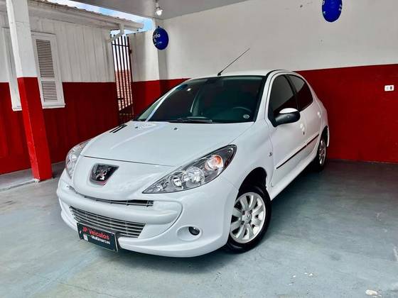 PEUGEOT 207 2012