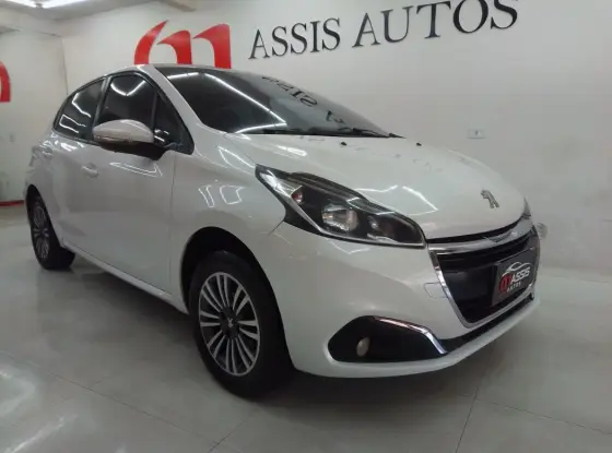 PEUGEOT 208 2018