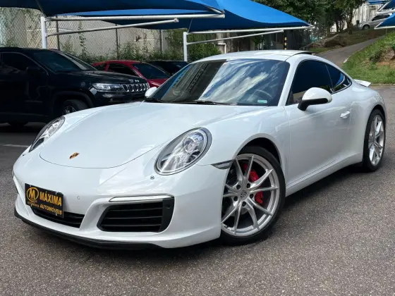 PORSCHE 911 2017