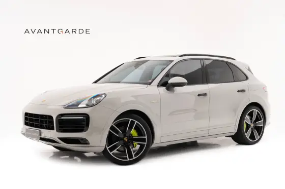PORSCHE CAYENNE 2020