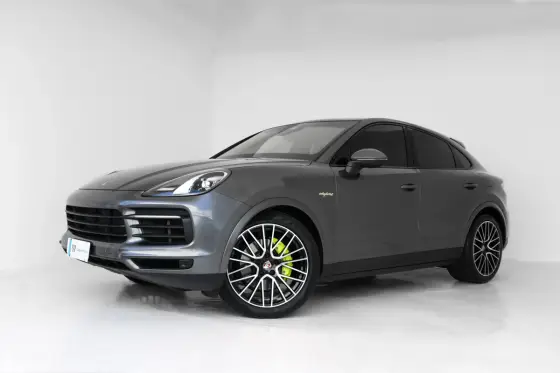 PORSCHE CAYENNE 2021