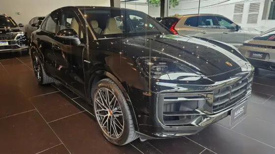 PORSCHE CAYENNE 2025