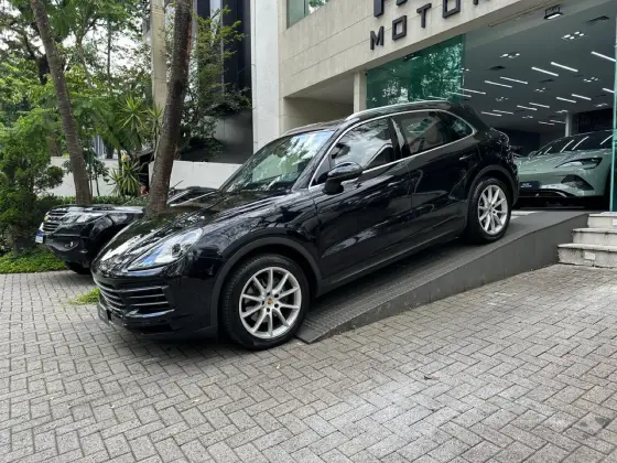 PORSCHE CAYENNE 2019