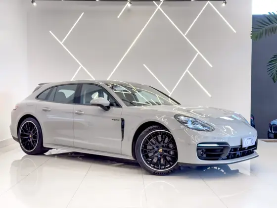 PORSCHE PANAMERA 2023