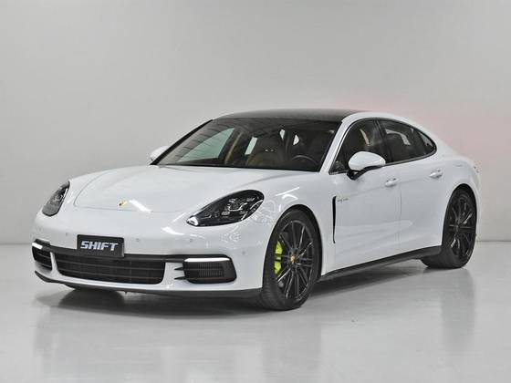 PORSCHE PANAMERA 2018