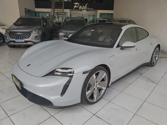 PORSCHE TAYCAN 2022