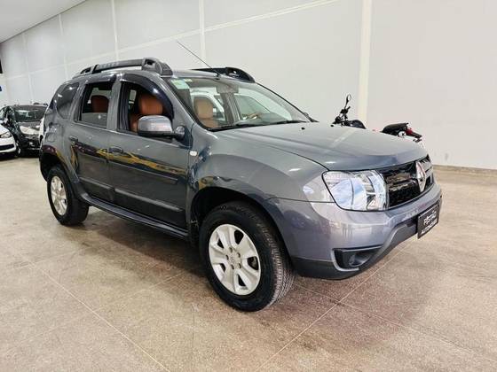 RENAULT DUSTER 2016