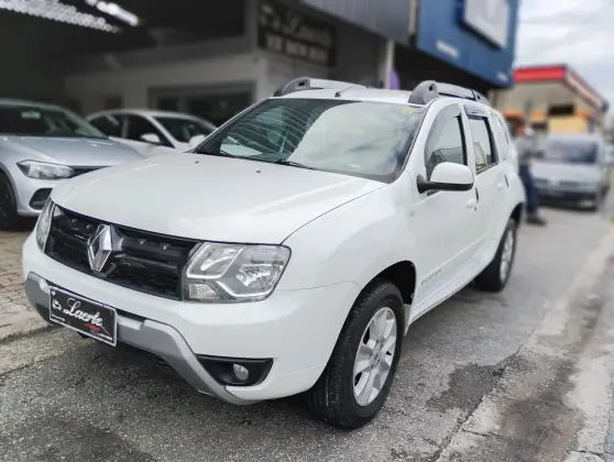 RENAULT DUSTER 2016