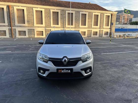 RENAULT LOGAN 2020