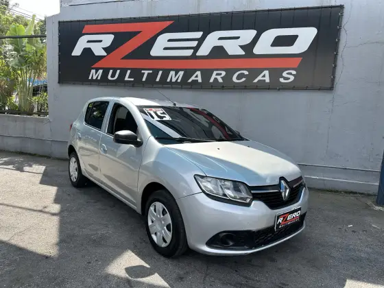RENAULT SANDERO 2015