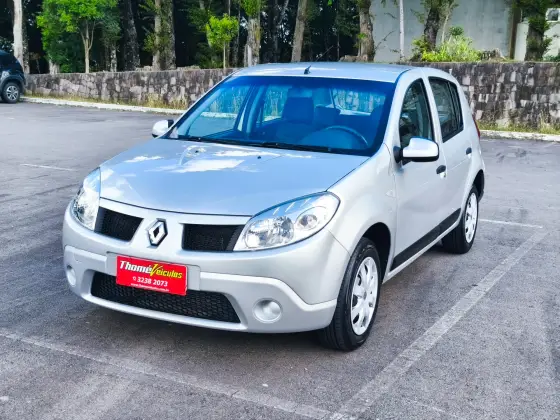 RENAULT SANDERO 2011