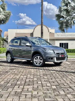 RENAULT SANDERO 2012