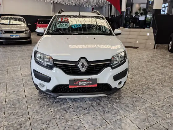 RENAULT SANDERO 2015