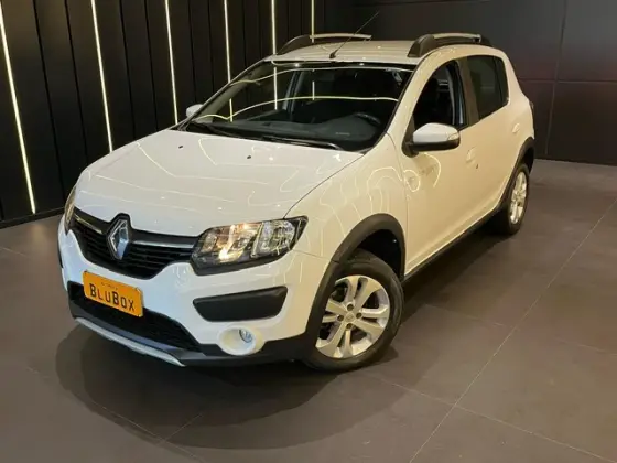 RENAULT SANDERO 2015
