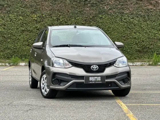 TOYOTA ETIOS 2019
