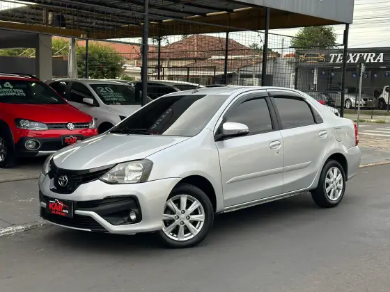TOYOTA ETIOS 2019
