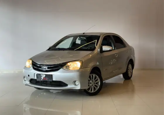 TOYOTA ETIOS 2015