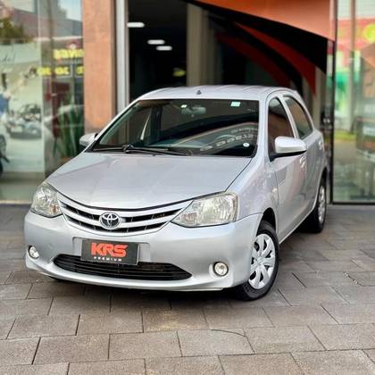TOYOTA ETIOS 2015