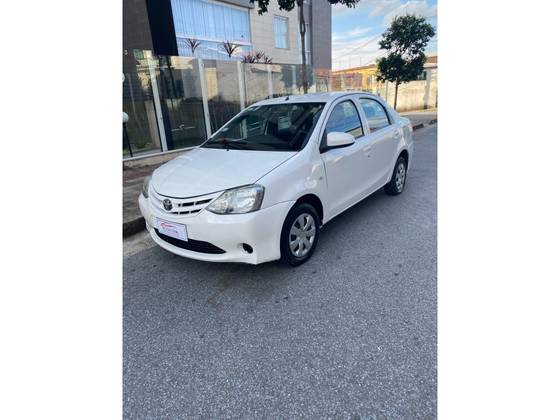 TOYOTA ETIOS 2014
