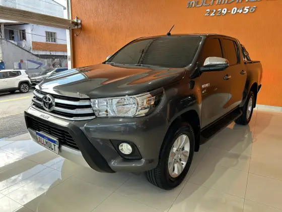 TOYOTA HILUX 2018