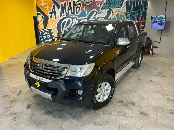 TOYOTA HILUX 2014