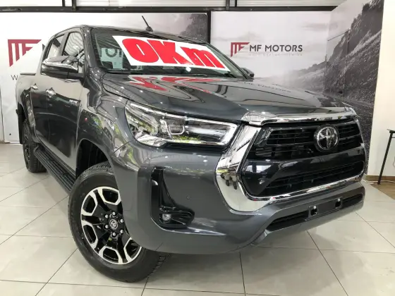 TOYOTA HILUX 2025