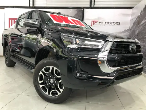 TOYOTA HILUX 2025