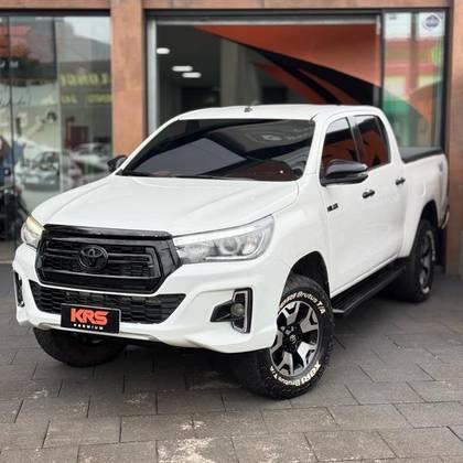 TOYOTA HILUX 2019