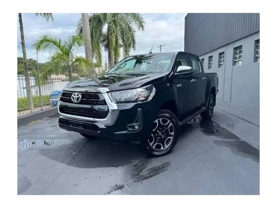 TOYOTA HILUX 2025