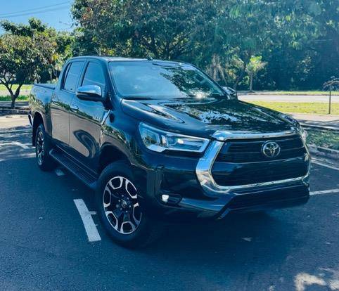 TOYOTA HILUX 2022