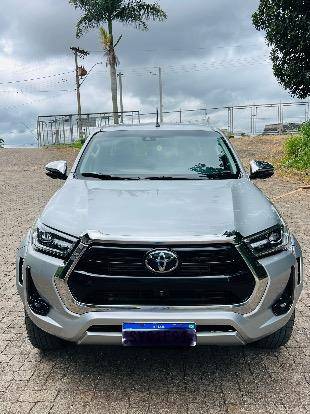 TOYOTA HILUX 2024