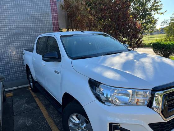 TOYOTA HILUX 2020