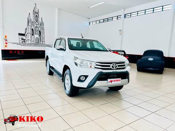 TOYOTA HILUX 2017